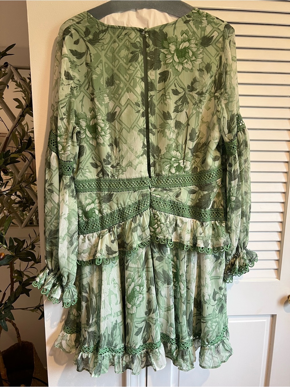 ASOS Lace Long Sleeve Mini Dress in Garden Floral. Size 14 - Picture 9 of 9